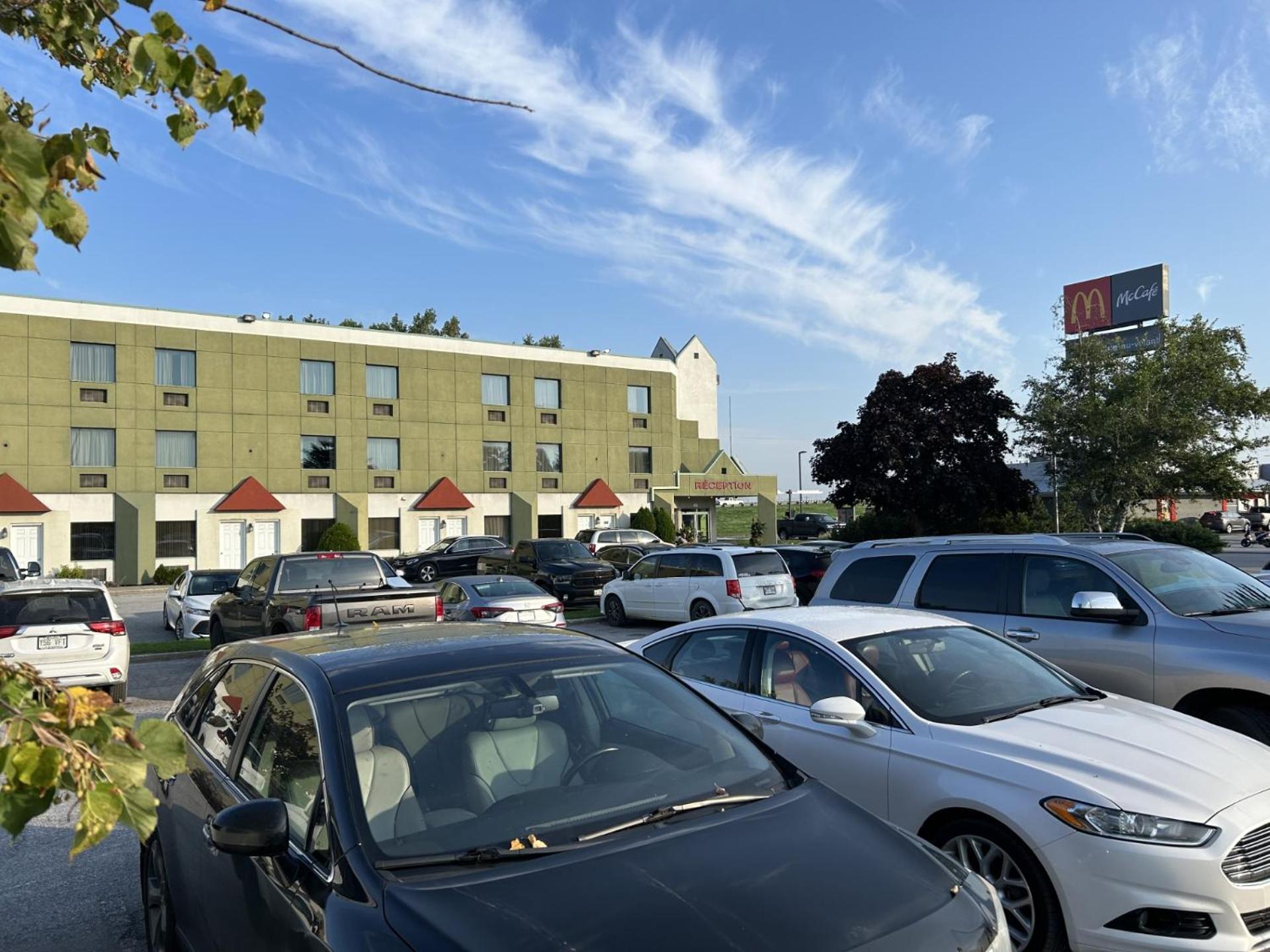 Days Inn By Wyndham Ste. Helene-De-Bagot Sainte-Helene-de-Bagot Exterior foto