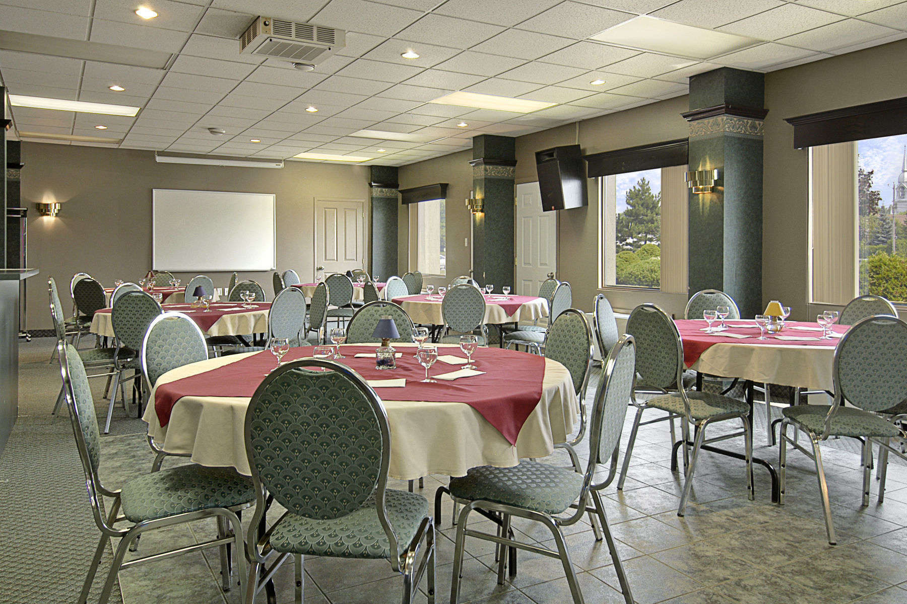 Days Inn By Wyndham Ste. Helene-De-Bagot Sainte-Helene-de-Bagot Exterior foto
